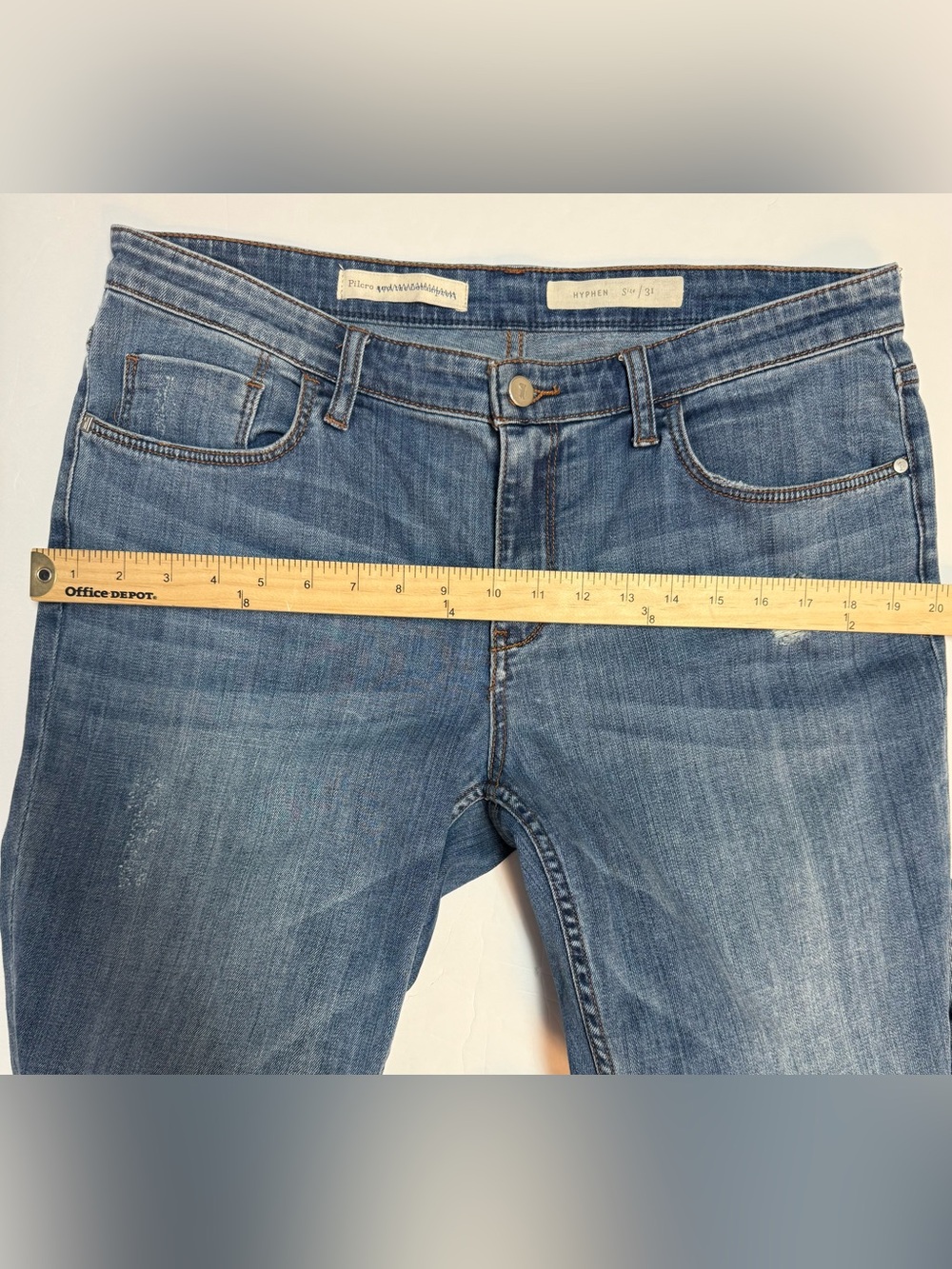 Pilcro Hyphen Cuffed Cropped Women's Jeans in Medium distressed Blue Denim 31 - Picture 6 of 15